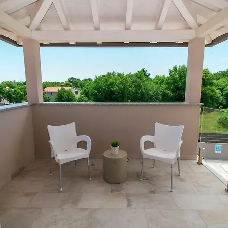 Franka Βίλα Labin (Istria)